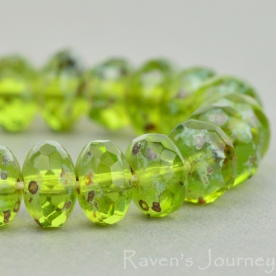 Rondelle (7x5mm) Olivine Transparent with Picasso -osx
