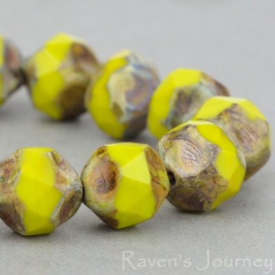 Baroque Central Cut (9mm) Gaspeite Opaque with Picasso Finish-osx