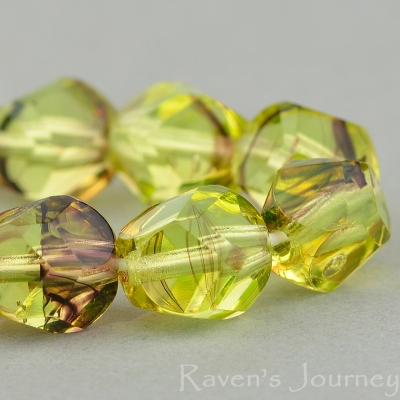 Nugget Cut (8mm) Yellow Vaseline Transparent with Purple Stripe