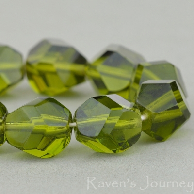 Nugget Cut (10mm) Olivine Transparent
