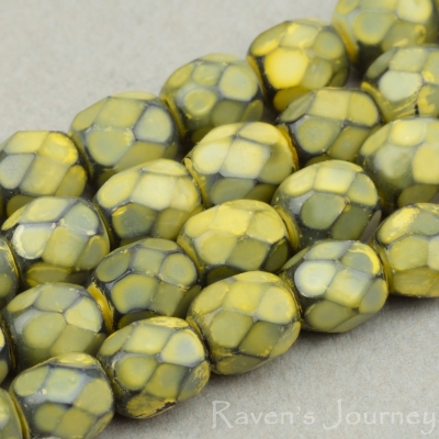 Round Faceted (4mm) Green Jet Opaque with Green Honeycomb
