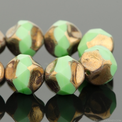 Baroque Central Cut (9mm) Mint Green Opaque with Bronze Finish