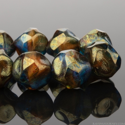 Baroque Central Cut (9mm) Saphire Blue and Orange Transparent with Golden Luster