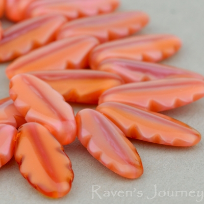 Retro Dagger (14x6mm) Pink Amber Mix Silk