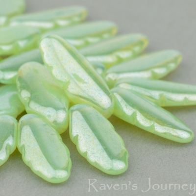 Retro Dagger (14x6mm) Green Opaline with Luster-osx