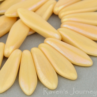 Medium Dagger (16x5mm) Ivory Opaque with Luster