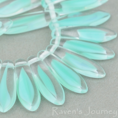 Medium Dagger (16x5mm) Mint Green (Vaseline) Opaque Transparent