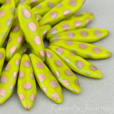 Medium Dagger (16x5mm) Gaspeite Opaque Matte with Copper Dot