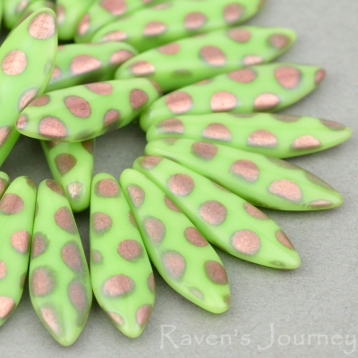 Medium Dagger (16x5mm) Retro Green Opaque Matte with Copper Dot