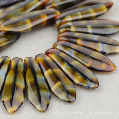 Medium Dagger (16x5mm) Brown Jet Mix Tiger's Eye