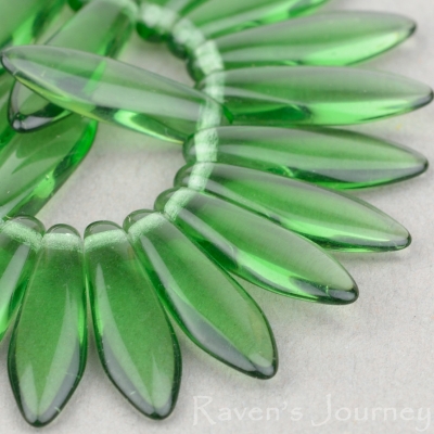 Medium Dagger (16x5mm) Tourmaline Green Transparent-osx