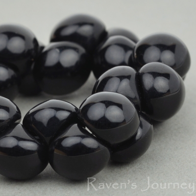 Button Bead (9mm) Jet Opaque-osx