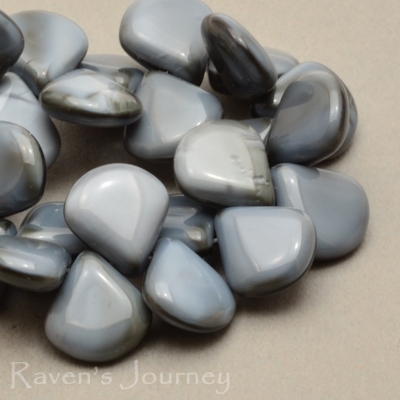 Briolette (12x11mm) Grey Olive Mix Silk