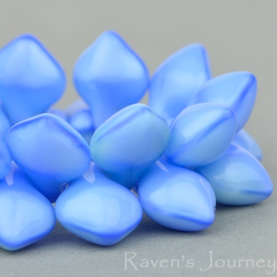 Spade (11x8mm) Blue Yellow Vaseline Mix Opaque Silk-osx