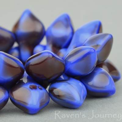 Spade (11x8mm) Blue Maroon Mix Opaque-osx