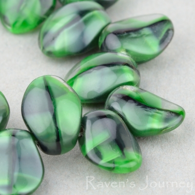 Petal (8x6mm) Green Tiger's Eye Opaque-osx