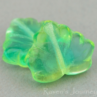 Maple Leaf (13x11mm) Green Uranium Aqua Mix Transparent-osx