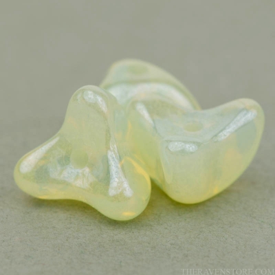 3 Point Bellflower (5x7mm) Yellow Opaline( Vaseline) with Luster