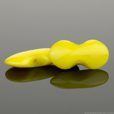 Bow Tie Petal (12x7mm) Vintage Yellow/Green Opaque