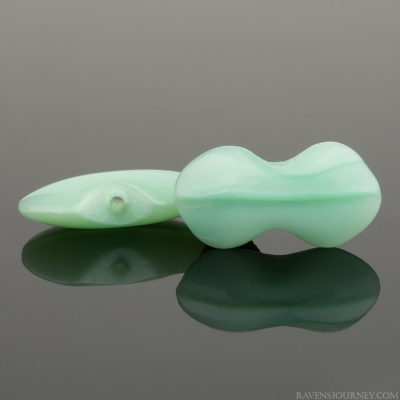 Bow Tie Petal (12x7mm) Turquoise Silk (Vaseline)