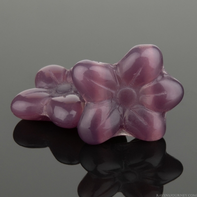 Pansy Flower 2 hole (14X12mm) Purple Opaline