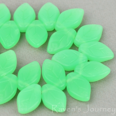 Medium Leaf (12x8mm) Green Uranium Opaline-osx