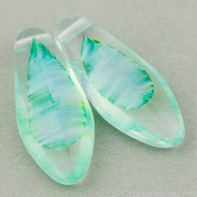 Large Dagger (17x7mm) Mint Green White Crystal Mix Opaque Transparent-osx