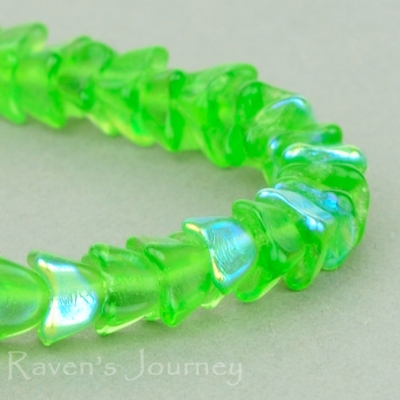 4 Point Bellflower Cap (4x5mm) Green Transparent with AB