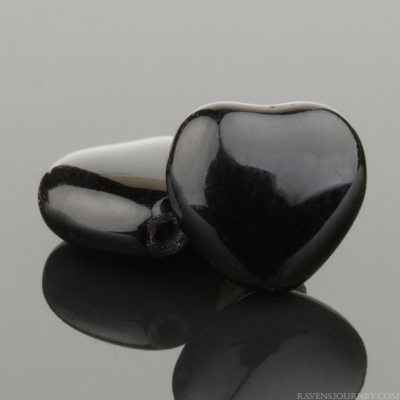 Small Heart (8mm) Jet Black Opaque
