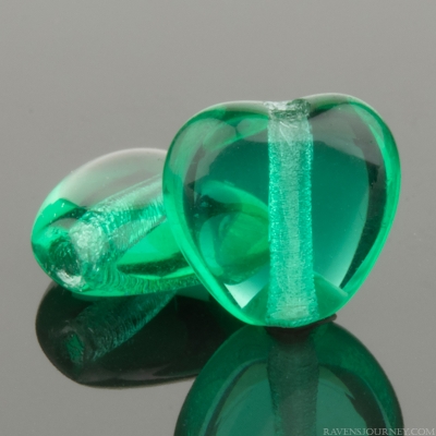 Small Heart (8mm) Emerald Green Transparent