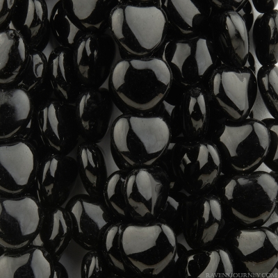 Small Heart (6mm) Jet Black Opaque