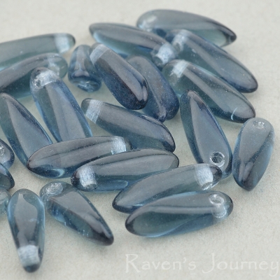 Small Dagger (10x4mm) Montana Blue Transparent