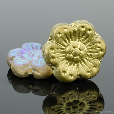 Wild Rose (14mm) Light Purple Transparent Matte with Gold and Luster Half Coat