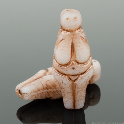 Goddess (25x10mm) Light Ivory Opaque Matte with Platinum Wash