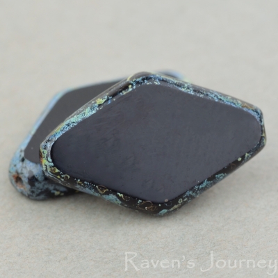 Diamond (20x12mm) Jet Opaque with Picasso