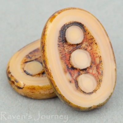 Pea In A Pod Oval (18x12mm) Ivory Opaque with Picasso