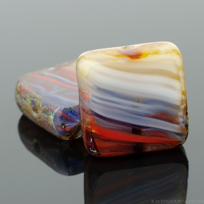 Square (11mm) Re and sapphire Blue and Cream Mix with Picasso Finish-osx