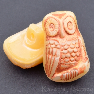 (19x12mm) Owl Ivory with Copper Wash, 1 Button Minimum Order *Last Button Remaining*