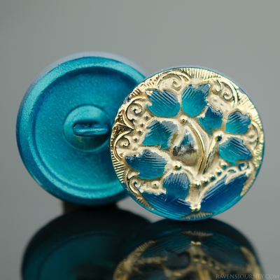 (18mm) Round Lacy 3 Flowers Design Teal Turquoise Antiqued with Gold Paint