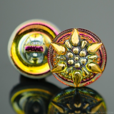 (13mm) Round Star Gold Purple Iridescent Antiqued with Gold Paint