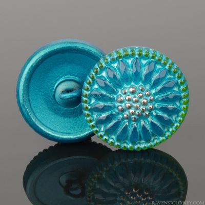(18mm) Round Sunflower Turquoise Blue Gaspeite Green Rim with Aqua Wash and Platinum Paint