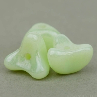 3 Point Bellflower (5x7mm) Mint Green Vaseline Opaque with Luster